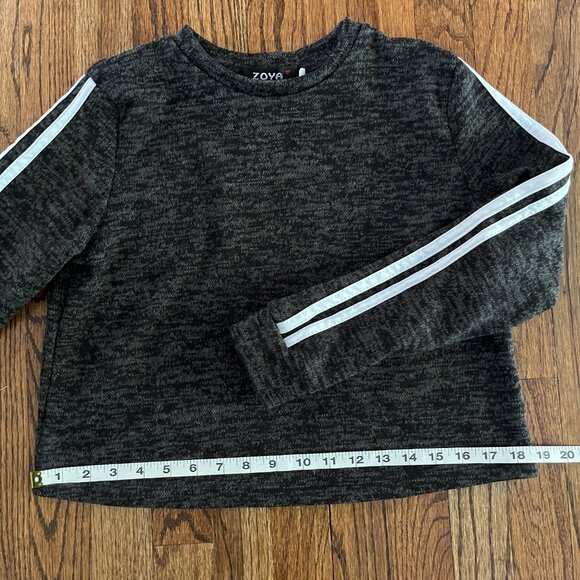 Zoya Women's Women's Grey with White stripes Soft top Size 2 - Picture 5 of 7